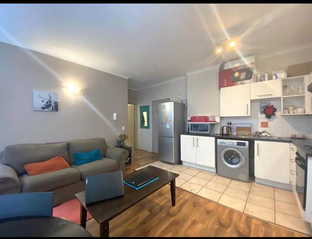 2 BEDROOM APARTMENT TO LET IN CAPE TOWN CITY CENTRE